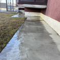 Мытье тротуаров